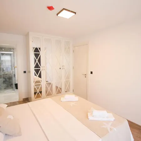 Hotel Krem Marin