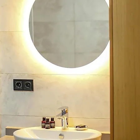 Krem Marin Otel Çeşme